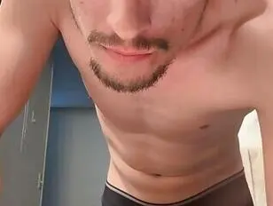 Je te gifle avec ma petite bite