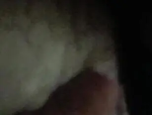 Il mio amico mi scopa il culo di nascosto a casa di un altro amico
