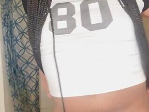 Femboy mangia il proprio sperma