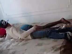 Свитчикс говорит ему,чтобы он не торопился в суматохе.