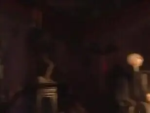 Bailey Jay in una casa molto spettrale