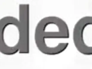 Kauany recebe dois paus grandes 