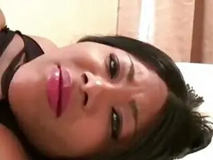 BDB трахает тощего педика в маске.