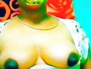 भारतीय श्वेतरानी घर में सेक्स