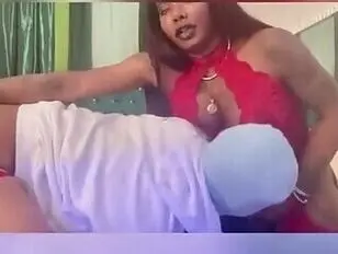 केसी जॉकस्ट्रैप पहने हुए एक नकाबपोश निग्का को चोदता है