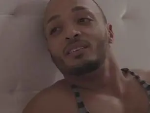 O meio-irmão fode a bunda da TS Stepsister Korras