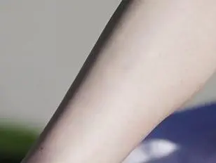 TS Natalie liebt es, Jennas Muschi zu schlagen