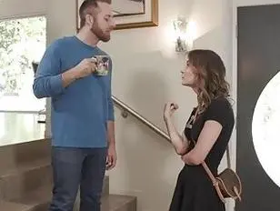 TS Korra deixa cara foder sua bunda por trás