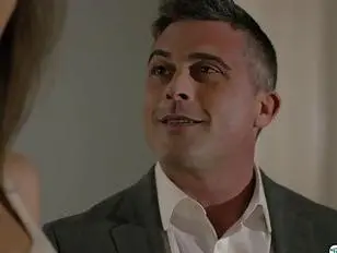 Guapo tio analed por TS hermanastra