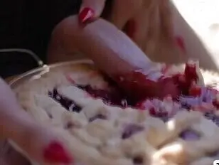 Podniecona stara pozwala sąsiadowi TS ruchać jej cipkę