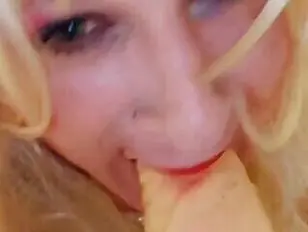 YuliyaW crossdresser blonde 